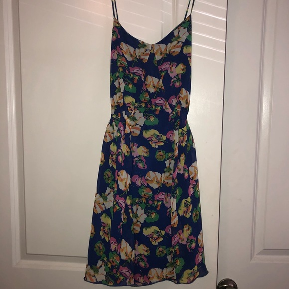 Floral dress - Picture 3 of 3